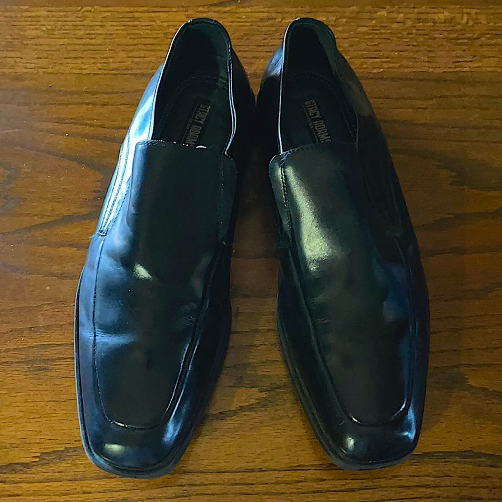 Men’s dress shoes